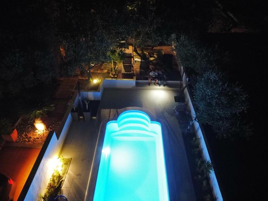 House Oliva With Private Pool And Large Garden Villa Stari Grad  Eksteriør bilde