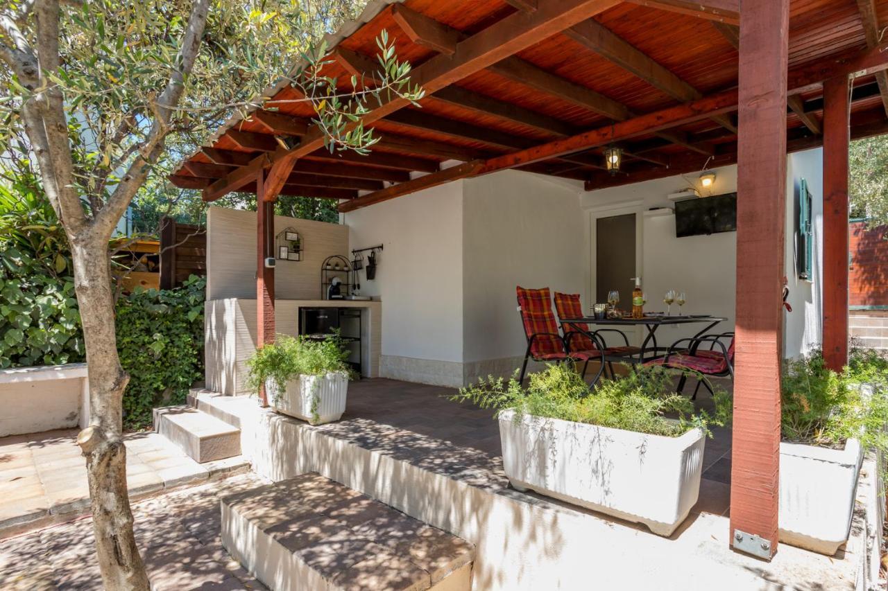 House Oliva With Private Pool And Large Garden Villa Stari Grad  Eksteriør bilde